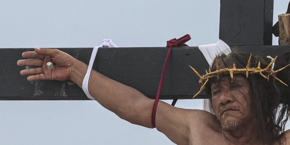 Filipino villager nailed to a cross for the 35th time on Good Friday