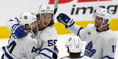 Backup goalie Woll earns the win, Rielly has a 2-point game as Maple Leafs beat Stars 4-1