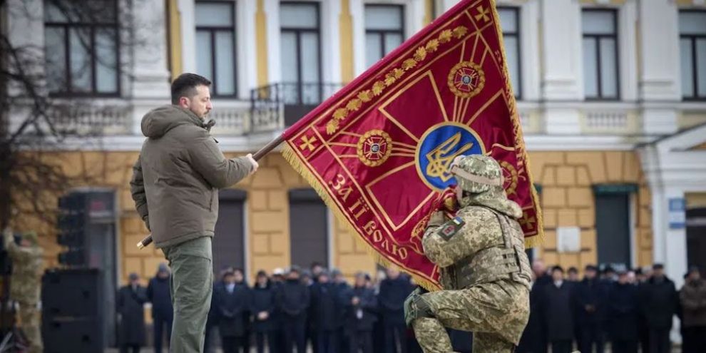 Ukraine leader pledges push for victory on war anniversary