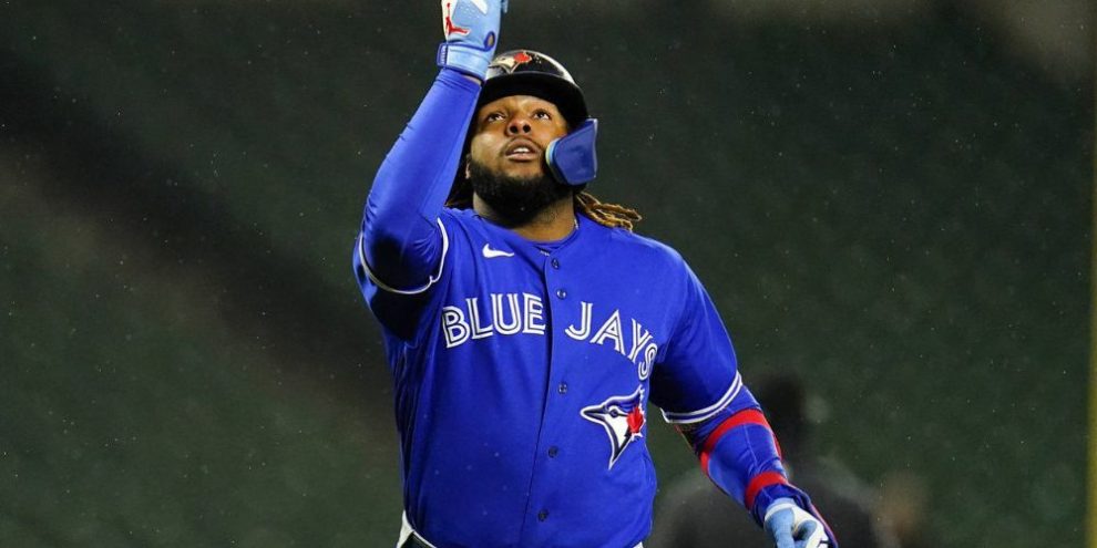 Blue Jays earn top wild card, beat Os 5-1 as Guerrero homers