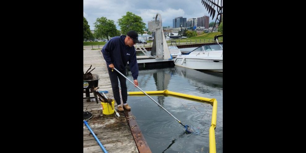 Barrie marina trash trapping technology