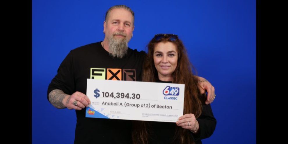 Beeton Couple wins Lotto 6/49