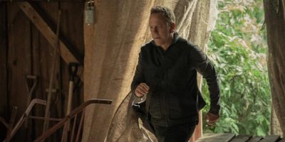 Kiefer Sutherland Takes a Stand Against Misinformation in New Series "Rabbit Hole"