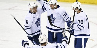 Matthews scores 66th as Maple Leafs burn Devils 5-2