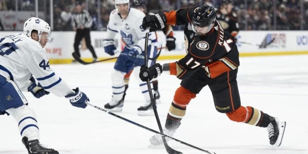 Auston Matthews scores in OT as Maple Leafs edge Ducks 2-1