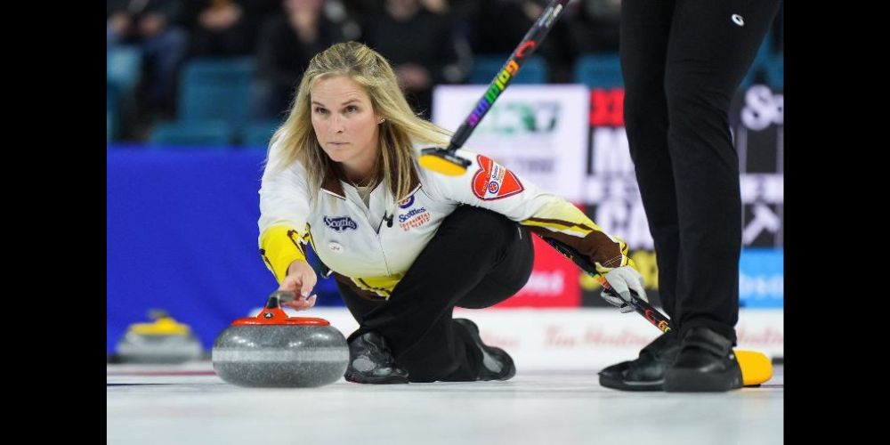 Decorated Canadian curler Jennifer Jones to retire from women's team