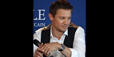 jeremy renner via Elen Nivrae from wiki commons