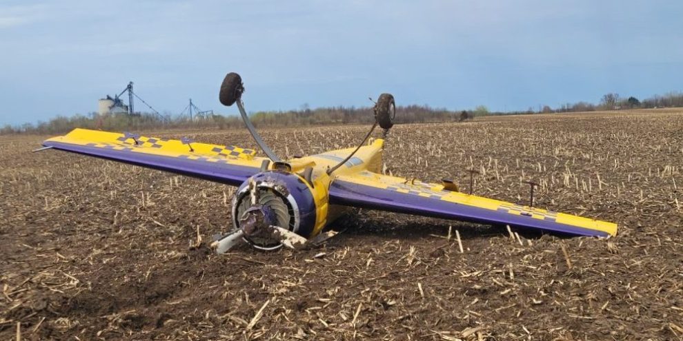 Pilot suffers minor injuries in Collingwood plane crash