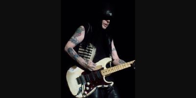 mick mars via Wikimedia common