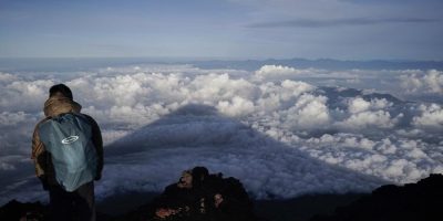 We can't have nice things! Japan imposes new rules to climb Mt. Fuji to fight overtourism, littering