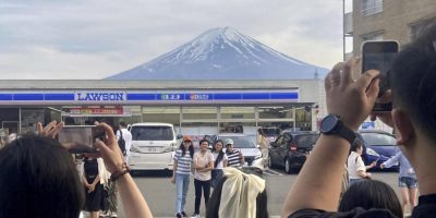 Town in Japan builds screen to block Mount Fuji