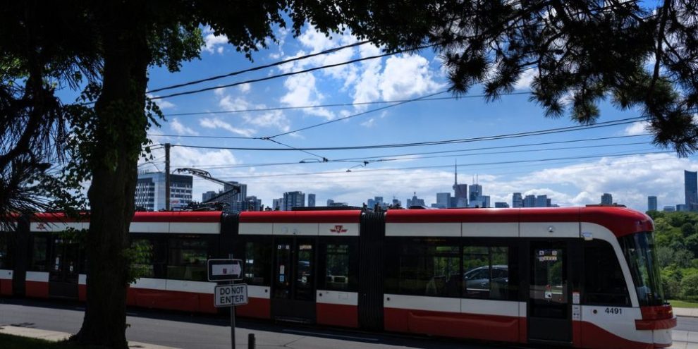 Toronto transit strike averted as TTC, union announce last minute deal