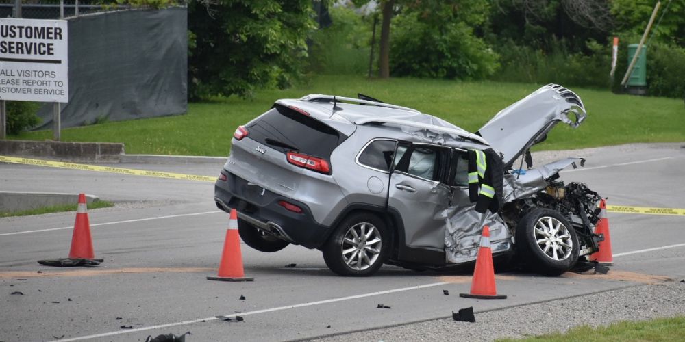 (UPDATE) Barrie woman airlifted to trauma centre after crash, police say