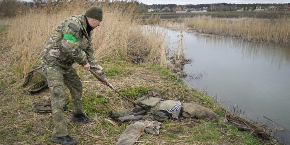 Russia hits Ukrainian cities, pours more troops into war