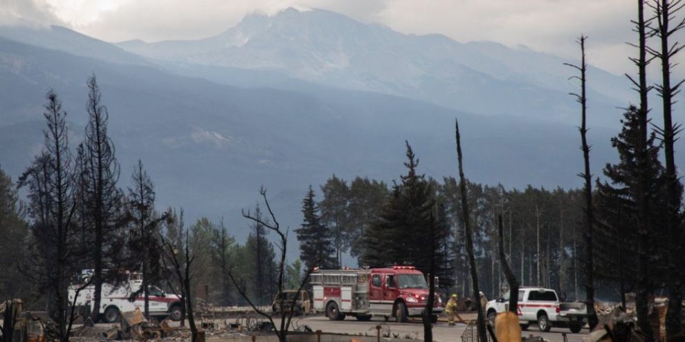 Parks Canada, Guilbeault defend wildfire preparation policies after Jasper blaze