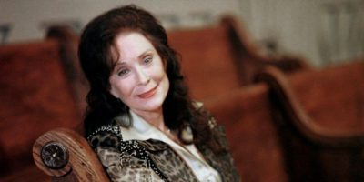 Loretta Lynn Dead - AP