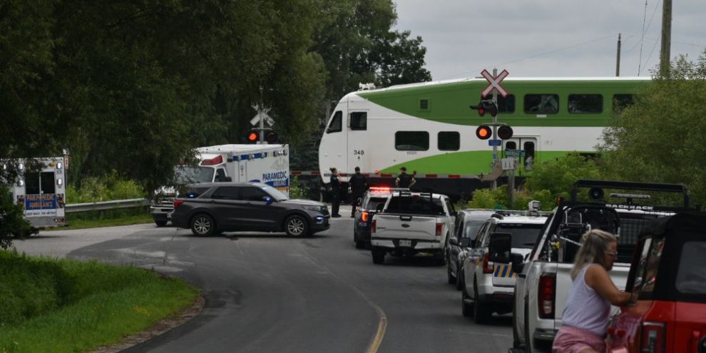 Pedestrian struck and killed by GO train in Bradford