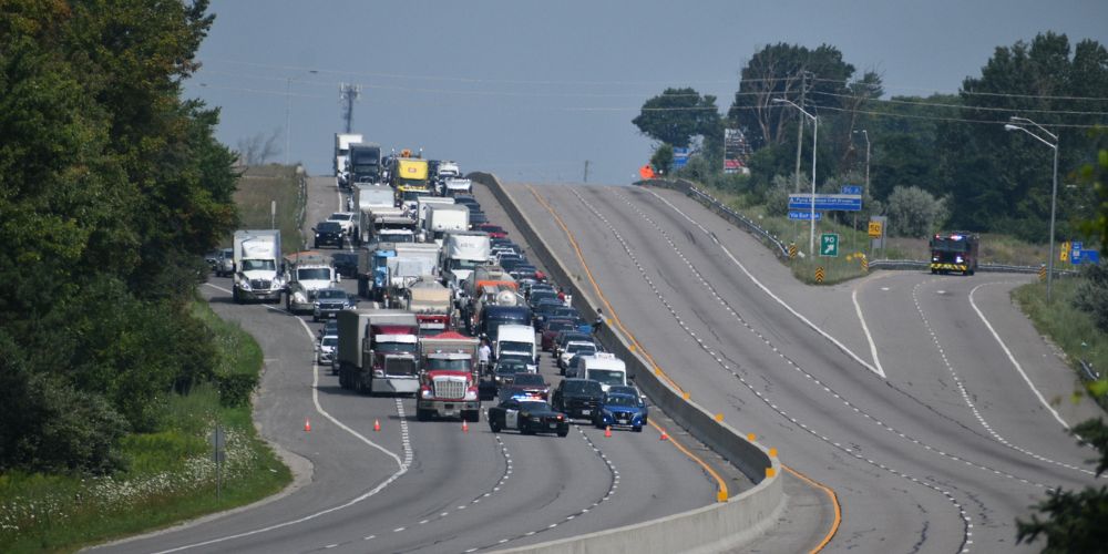 Route 400 Highway 400 reopened in Barrie area after closure due to suspicious ...