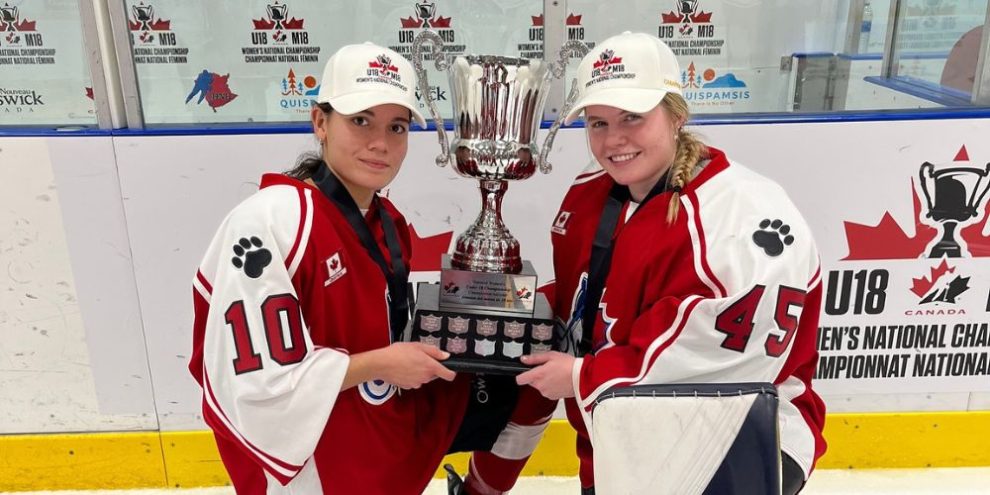 Golden Girls: Barrie Jr. Sharks shine at U18 championship