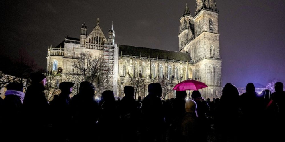 Germans Mourn The 5 Killed And 200 Injured In The Apparent Attack On A ...