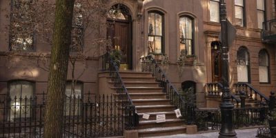 sex and the city brownstone- AP by Yuki Iwamura)