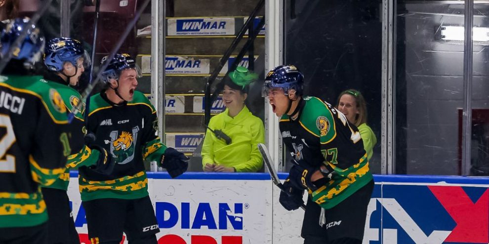 Kashawn Aitcheson and teammates celebrate / Photo via the Barrie Colts