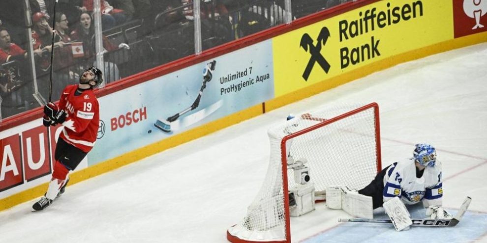 Tolvanen nets SO winner as Finland hands Canada first loss of men's hockey worlds