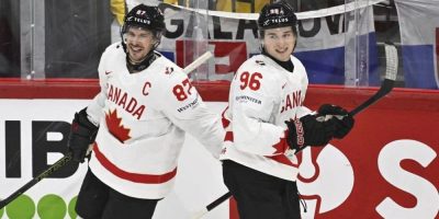 Sidney Crosby and Macklin Celebrini