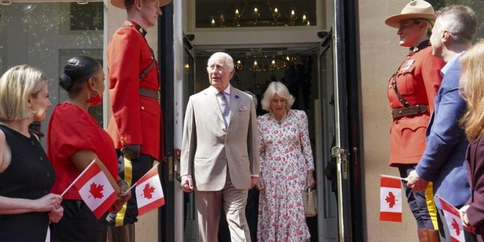 Kinh Charles and Queen Camilla