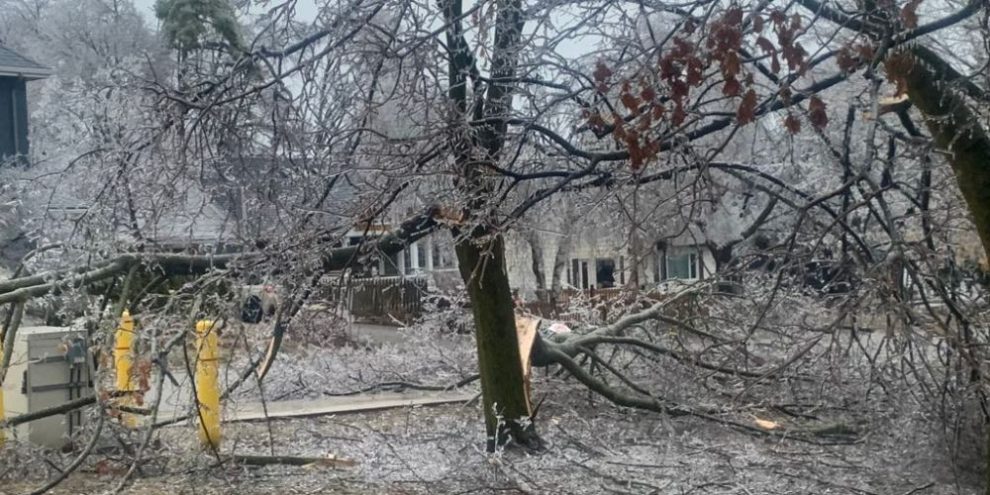 Ice storm - Barrie