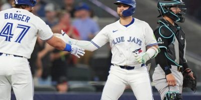 Bichette homers, Guerrero drives in three runs as Blue Jays dump Diamondbacks 8-1