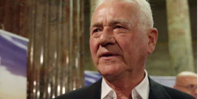 CP - Frank Stronach