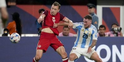 Alistair Johnson challenging against Argentina