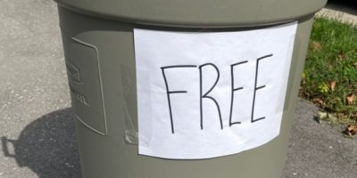 Barrie - Curbside giveaway garbage can