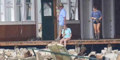 Risk of further floods in Texas during desperate search for missing as death toll tops 80