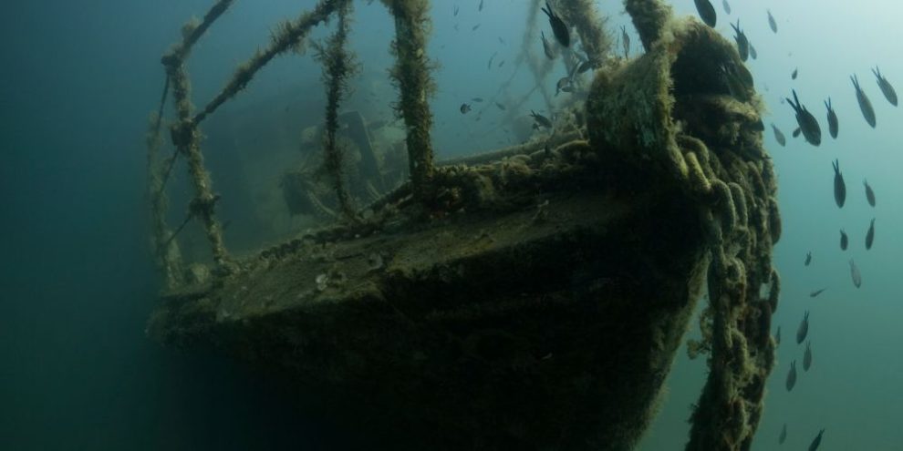 Sunken ships, shipwrecks