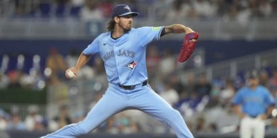 Marsee and Pérez lead Marlins to 5-3 win over Blue Jays