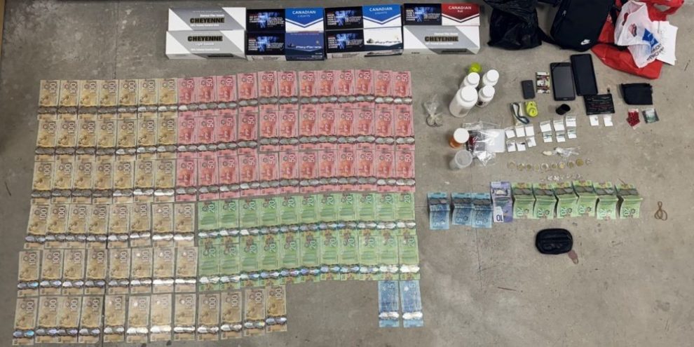 Barrie police - drugs - cash