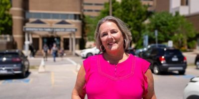 Cancer survivor celebrates birthday by paying for patients' hospital parking