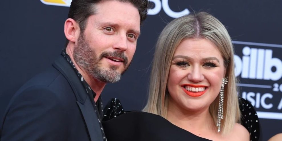 kelly clarkson AP Photo by Jordan Strauss/Invision/AP, File)
