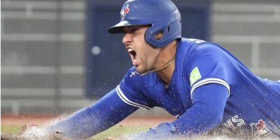 Barger keys three-run eighth inning as Blue Jays come back for 9-8 win over Twins