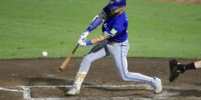 Blue Jays beat fading Rays 6-5 for 6th straight win, close in on AL East title