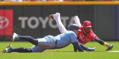 Marte hits walk-off single after Reds lose tying run on lodged ball, Cincinnati tops Blue Jays 5-4