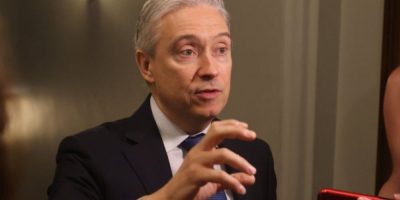Ottawa sets 100-day timeline to fix CRA call centre delays