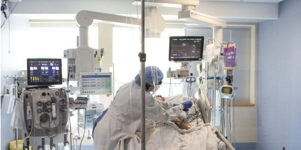 Ontario hospital nurses awarded 5.25 per cent in raises, but decry lack of staffing ratios