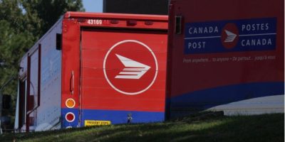 Striking union accuses Ottawa, Canada Post of working to 'dismantle' postal service