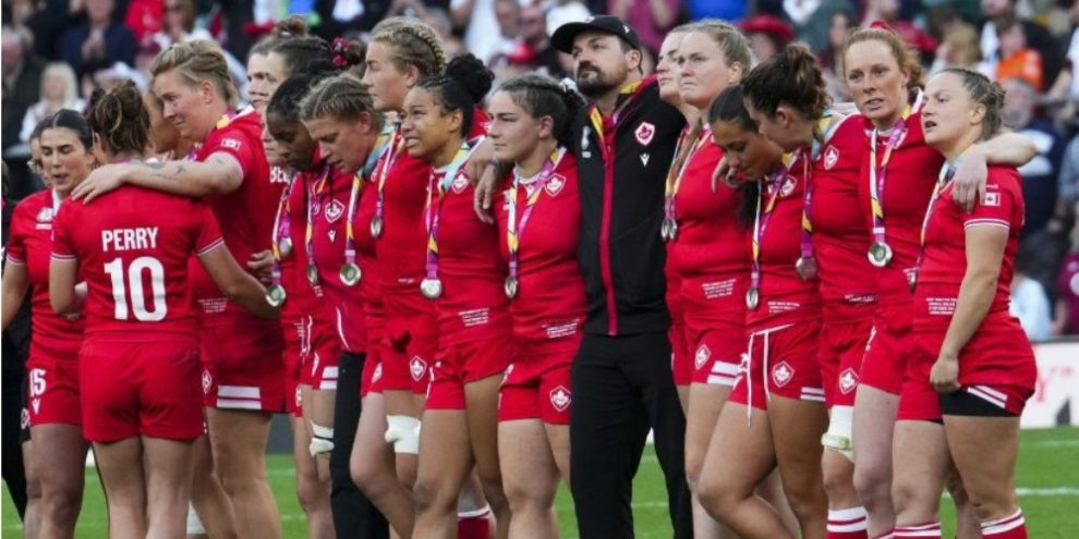 England outclasses Canada 33-13 to win Women's Rugby World Cup
