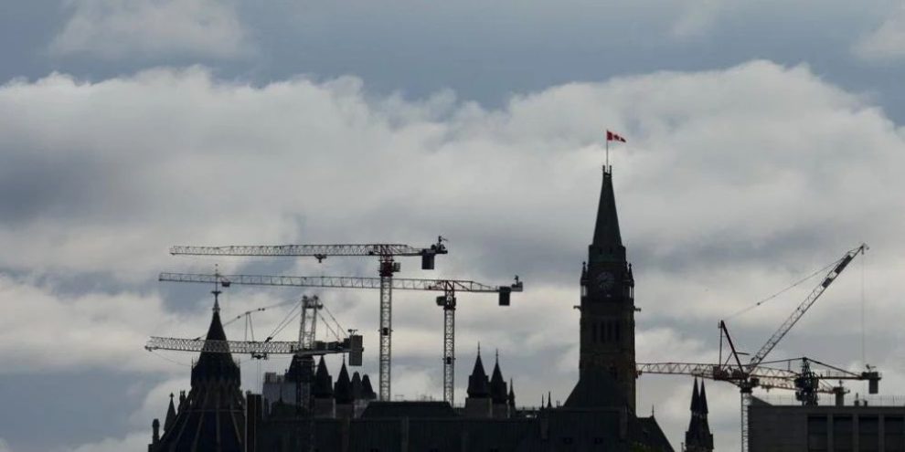 CP - Parliament Hill cranes