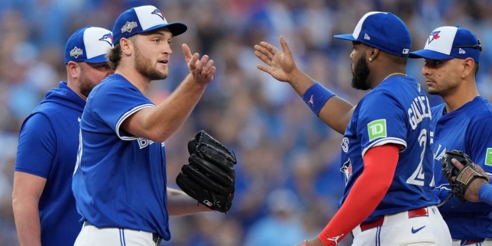 Yesavage sets Blue Jays postseason record with 11 Ks, Toronto thumps Yankees 13-7 in Game 2 of ALDS