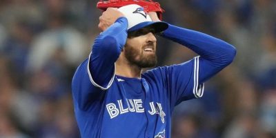 Hot offence runs cold as Blue Jays fall to Mariners in ALCS opener